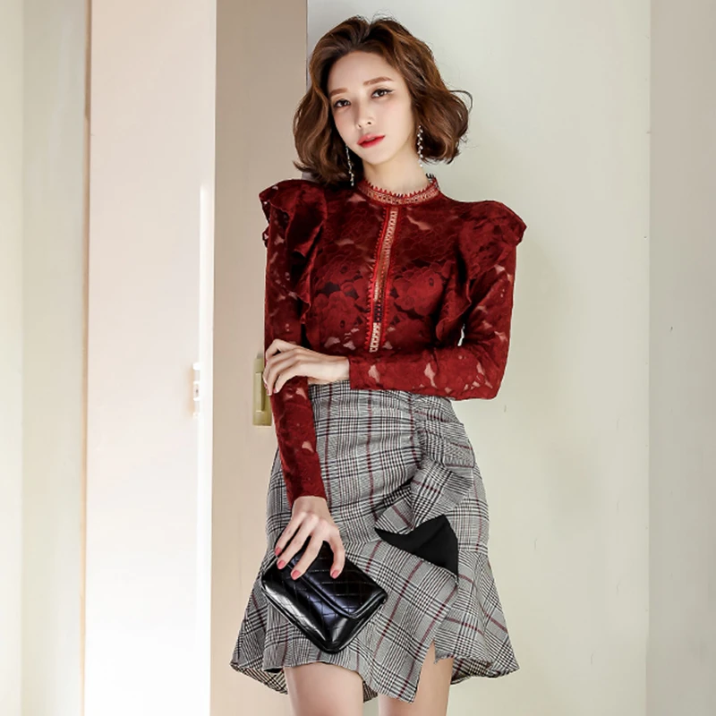 Autumn wine red bud silk coat lightly cooked inside take render checked bag hip skirt unlined upper garment of lotus leaf