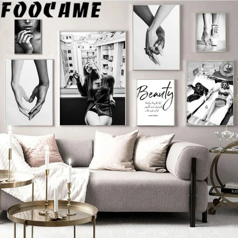 

Holding Hands Canvas Landscape Poster Wall Painting Black White Picture Vintage Art Print Decor Sexy Women Photo for Living Room