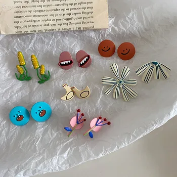

AOMU 1Pair 2020 New Creative Hand Painted Flower Animal Geometric Irregular Earrings for Women Jewelry