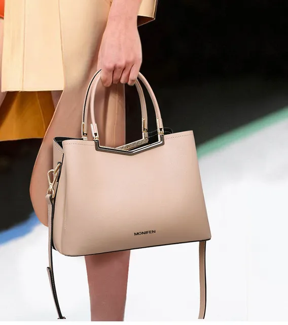UTILITY Crossbody Bag Luxurys Designers Handbags Cowhide Leather Bags 2021  M80446 From Bag00123, $77.97
