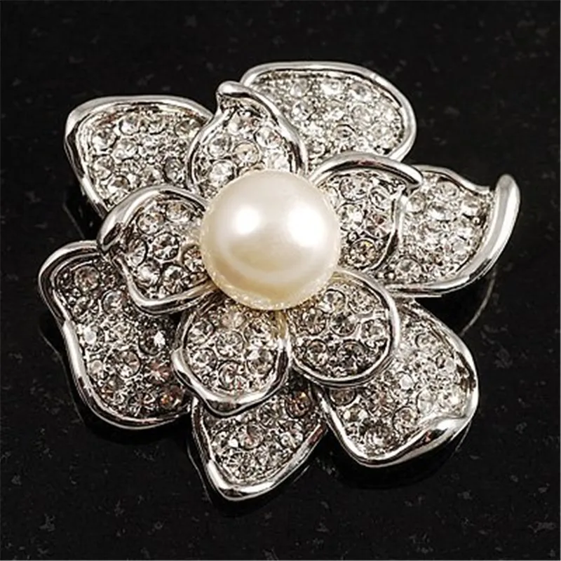 brooch flower