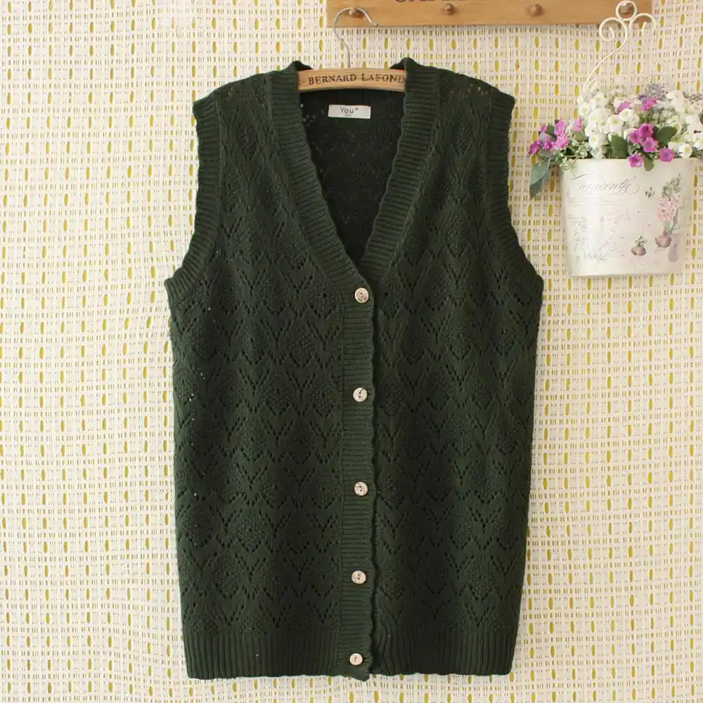 black sweater vest women's plus size