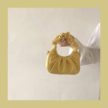 

French popular diagonal bag women 2020 new summer net red fold bag niche portable armpit bag