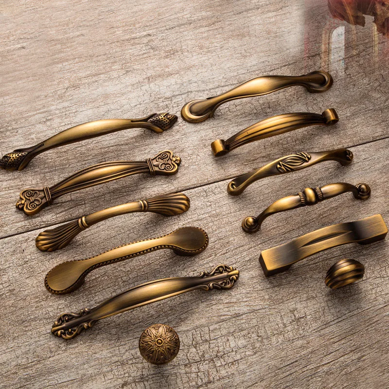 Yellow Bronze Small Handle and Pulls Antique Classic Vintage Furniture Cabinet Door Wardrobe Drawers Knobs Kitchen Bookcase knob |