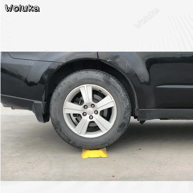 Car Thick Triangle occupancy parking pile position lock anti-collision kst special punch-free Upgrade one-piece CD50 Q01 | Автомобили и