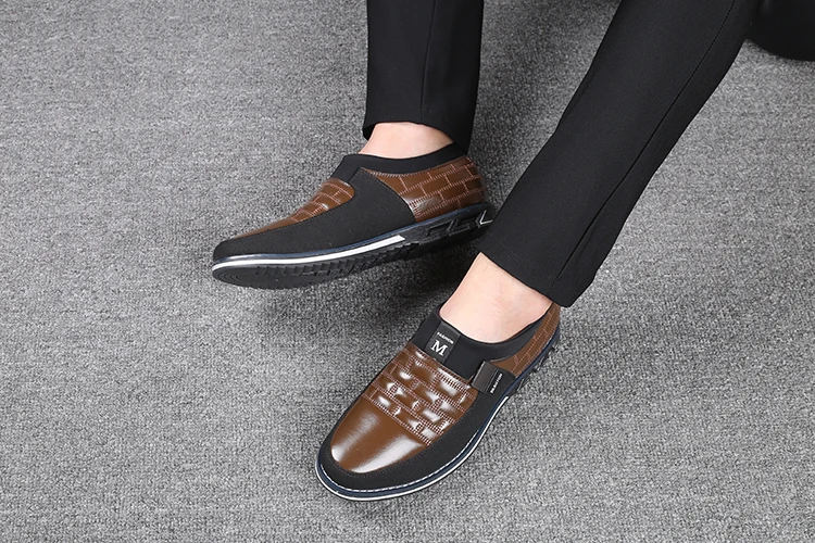 Premium Leather Men's Casual Shoes 2024 - Stylish Mens Loafers & Moccasins, Breathable Slip-ons, Black Driving Shoes in Big Sizes