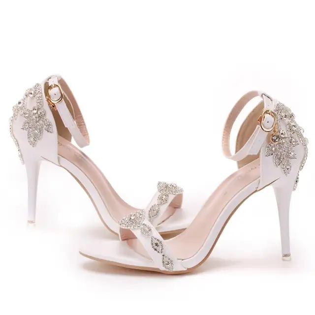 Crystal Queen Women Sandals Summer High Heels Peep Toes Buckle Strap Bridal Pumps Party Luxury Diamond Lady White Wedding Shoes 5