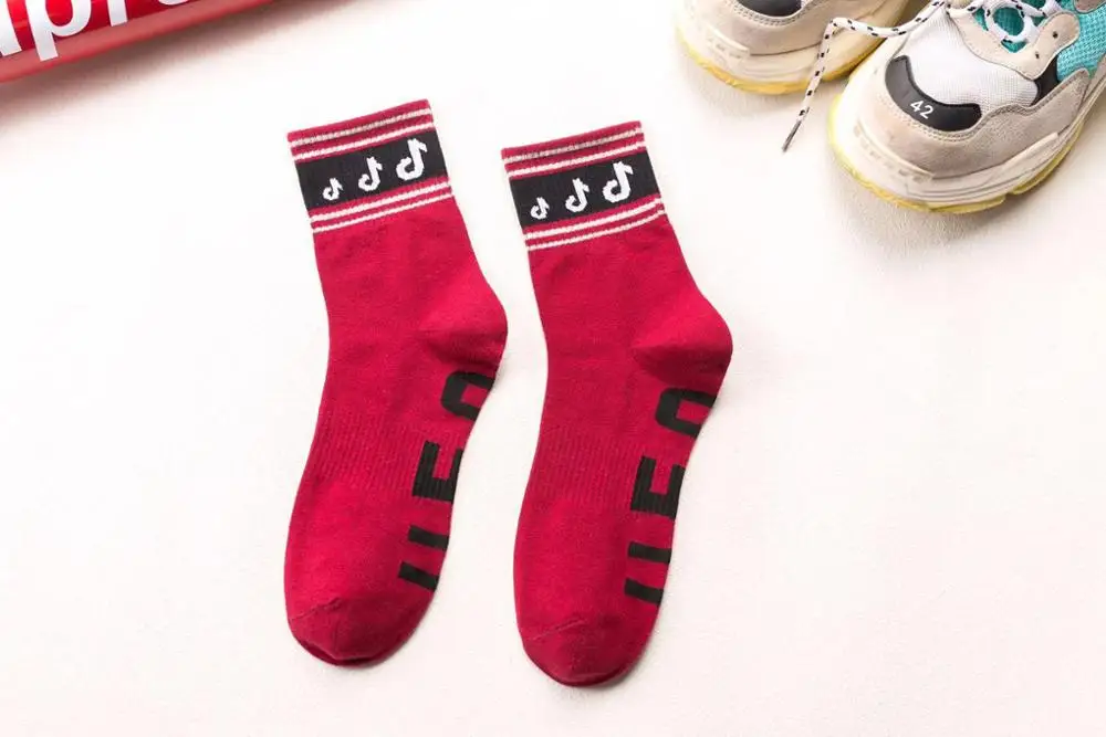 RED Носки в стиле хип-хоп, новинка, мужские носки для скейтборда, хлопковые носки с музыкальными символами - Цвет: RED