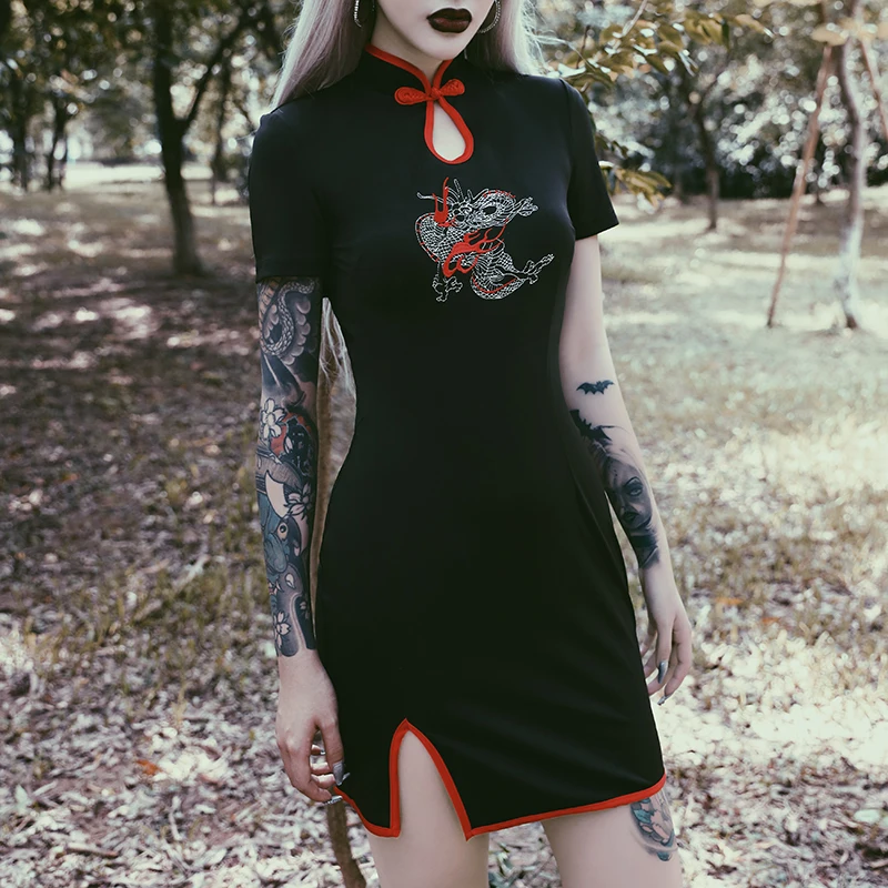 

Wannathis Chinese Traditional Cheongsam Black Embroidery Dragon Slit Hem Slim Mind Dress Short Sleeve Summer Gothic Punk Dress