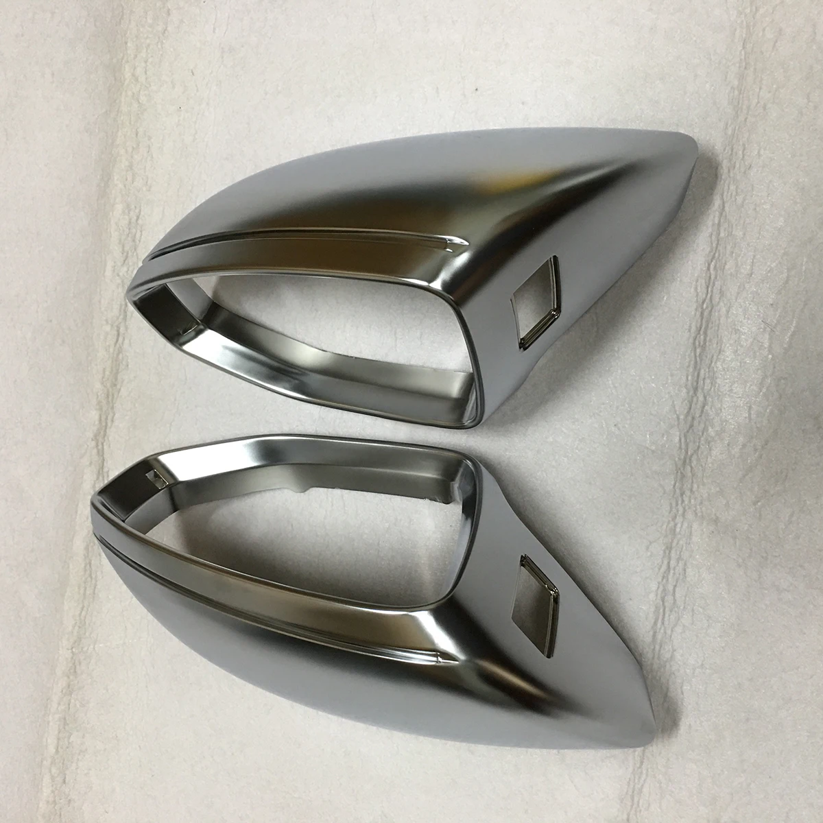 Garniture Rétroviseur 11cm Compatible Audi A4, A6, S4, S6, A3, TT - Référence 4F0857593J - Plastique, Remplacement Direct