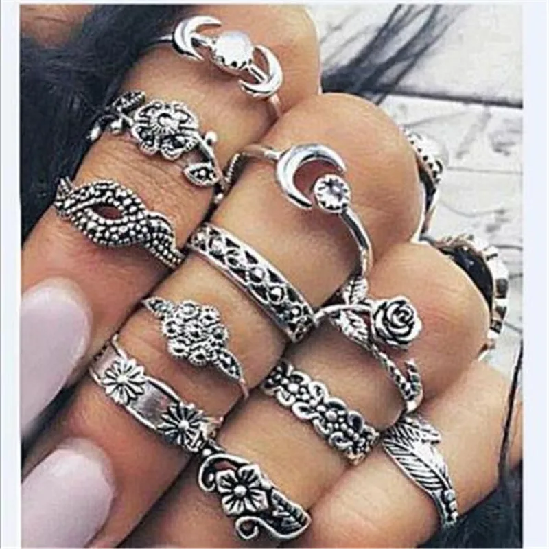 

X-ROYAL 11Pcs/set Vintage Style Rose Flower Leaf Moon Totems Geometric Pattern Rings Antique Gold Silver Female Finger Ring Suit