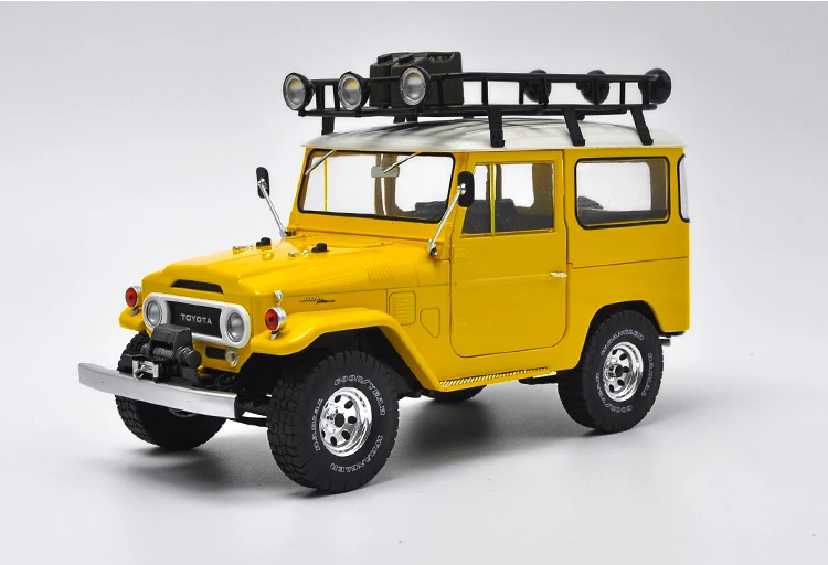 1:18 Toyota FJ40 1977 сплав модель автомобиля статические металлические модельные автомобили оригинальная коробка для подарков коллекция