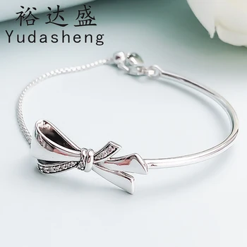 

Shiny bow zircon bracelet