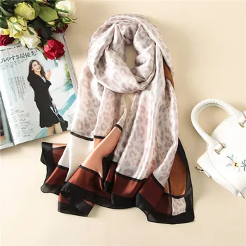 

Luxury brand 2020 New style Autumn and winter women Fashion print Large size scarf Popular headcloth lady beach silk shawl