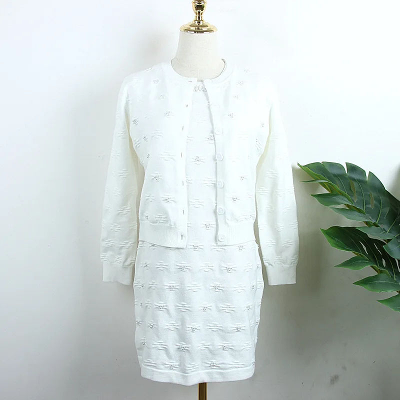 2019 вязаный костюм платье осень зима новый трехмерный вышитый бисером Круглый