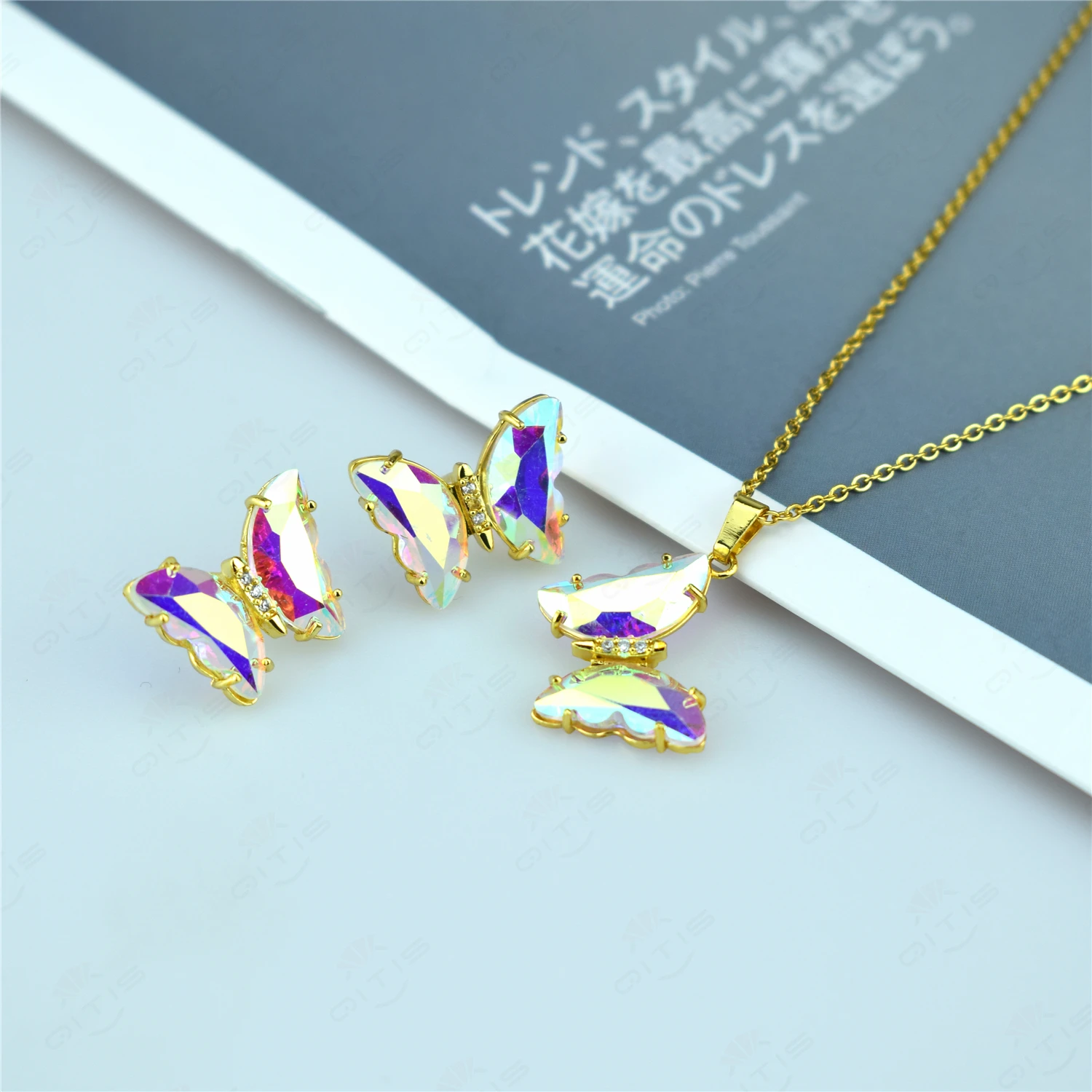 latest fashion necklace designs 2021 New Fashion Hot-selling Butterfly Crystal Necklace AAA Micro-set Zircon Stud Earrings Jewelry Gift Wholesale Direct Mail fashion pearl necklace Fashion Jewelry Sets