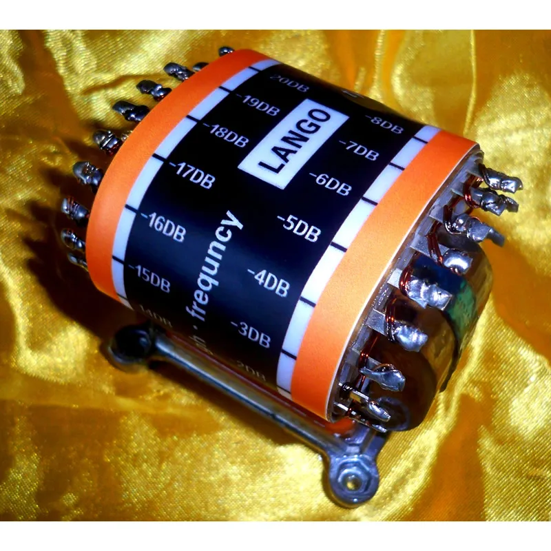Amorphous C-type iron core high frequency volume transformer inductance 0.89H--1.5H current resistance 10Ω size 65 * 80 75mm |