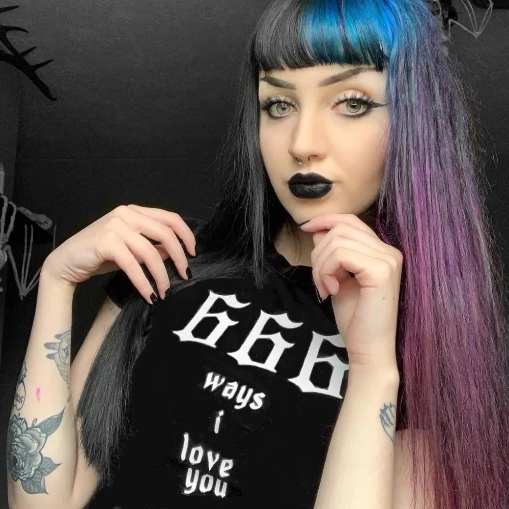 horrorhailey-1553621060394_1024x1024_看图王.web