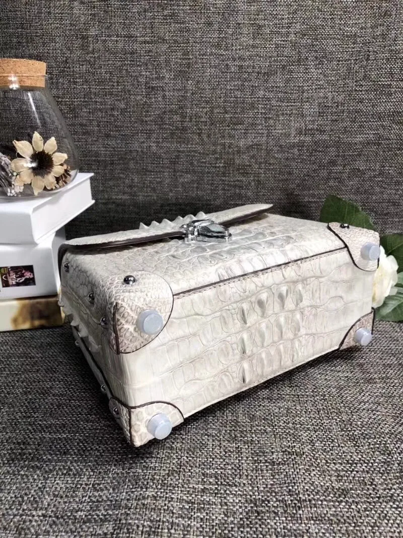 HTB1fvZVsGmWBuNjy1Xaq6xCbXXaG