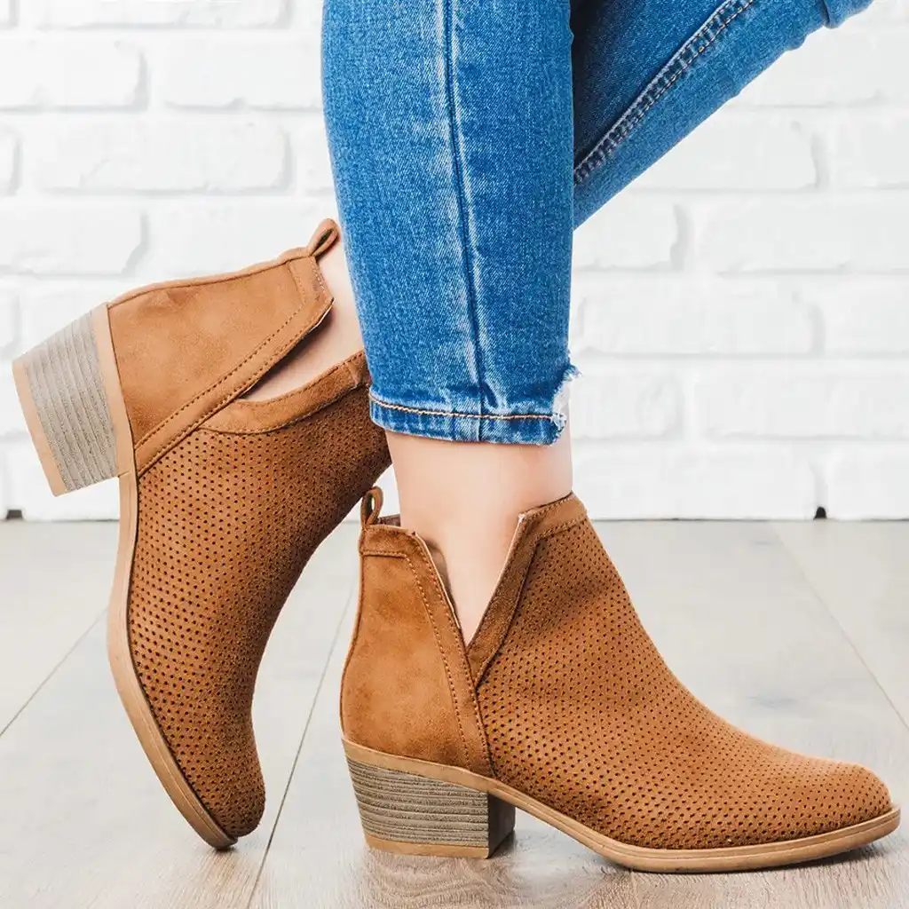 camel booties