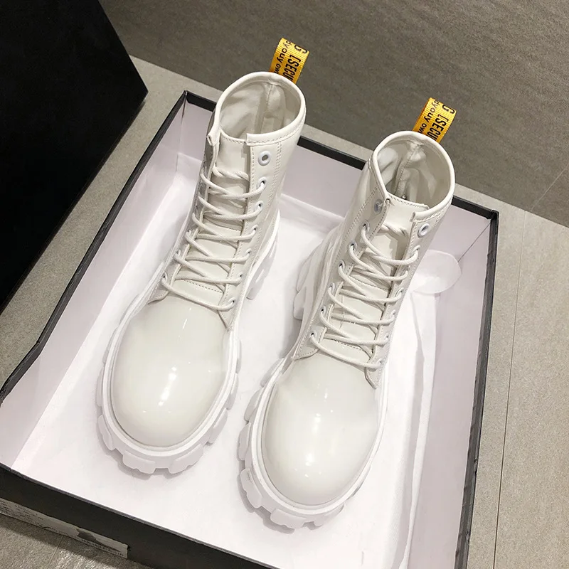 Женские ботинки martin на плоской платформе; Zapatos de mujer; модные однотонные полусапожки с круглым носком; повседневные крутые мотоциклетные ботинки