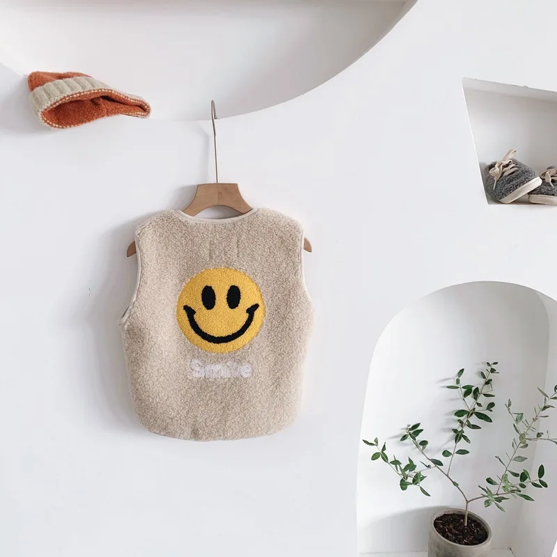 WLG boys girls winter vests kids thick smile letter pattern beige pink coffee zipper vest baby casual warm clothes 1-6 years - Color: Beige