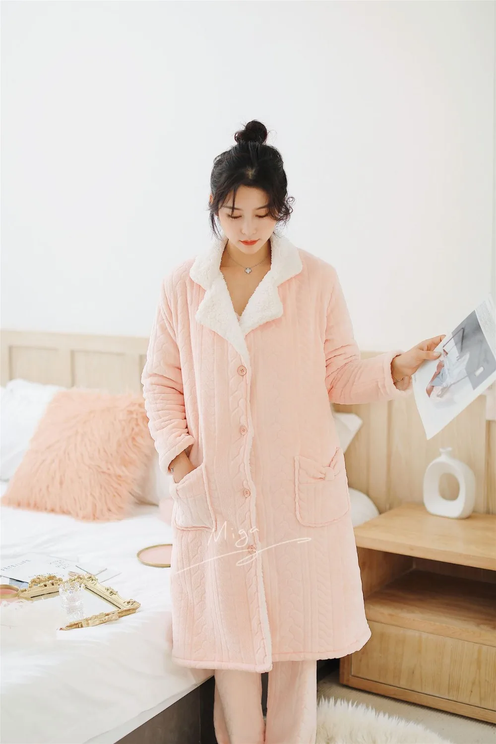 9587542659_1593802422