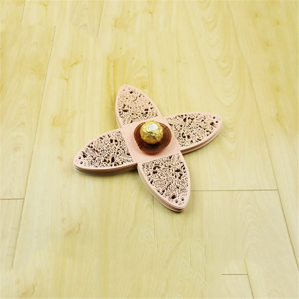 100PCS Wedding Candy Box Rose Carved Hollow Party Creative Candy Box Party Supplies (2)