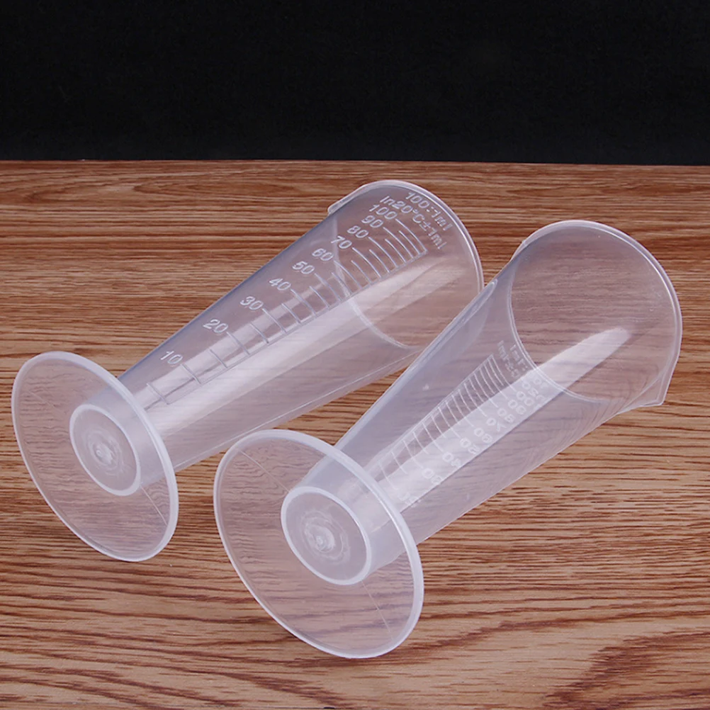 стакан для опытов. мерный стакан химический пластиковый. измерительный лабораторный стакан 200 мл. мерный стаканчик для лекарств. опыт со стаканом.
