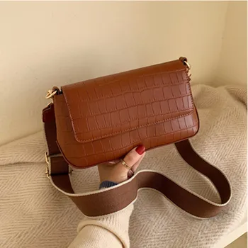 

Retro Crocodile PU Leather Baguette Bags For Women 2020 Fashion Winter Crossbody Bags Lady Small Shoulder Messenger Bag Handbags