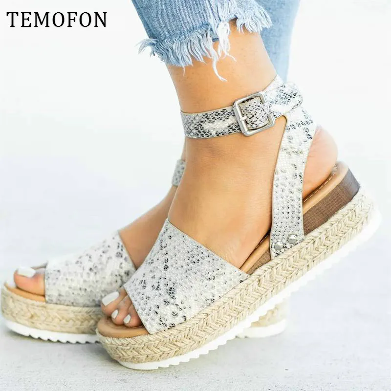 Женские босоножки на платформе TEMOFON черные высоком каблуке шлепанцы с открытым