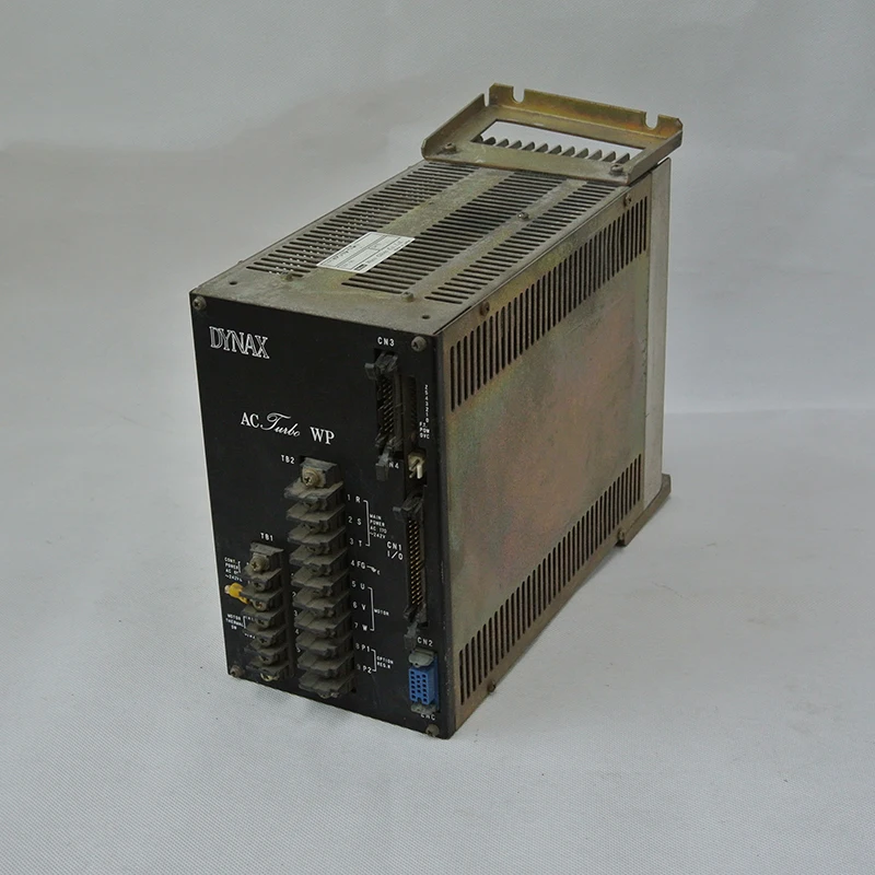 DYNAX сервопривод AT3K-LA WP310-146 ATOMSMXS/750 используется в хорошем состоянии с 3 месяцев гарантии