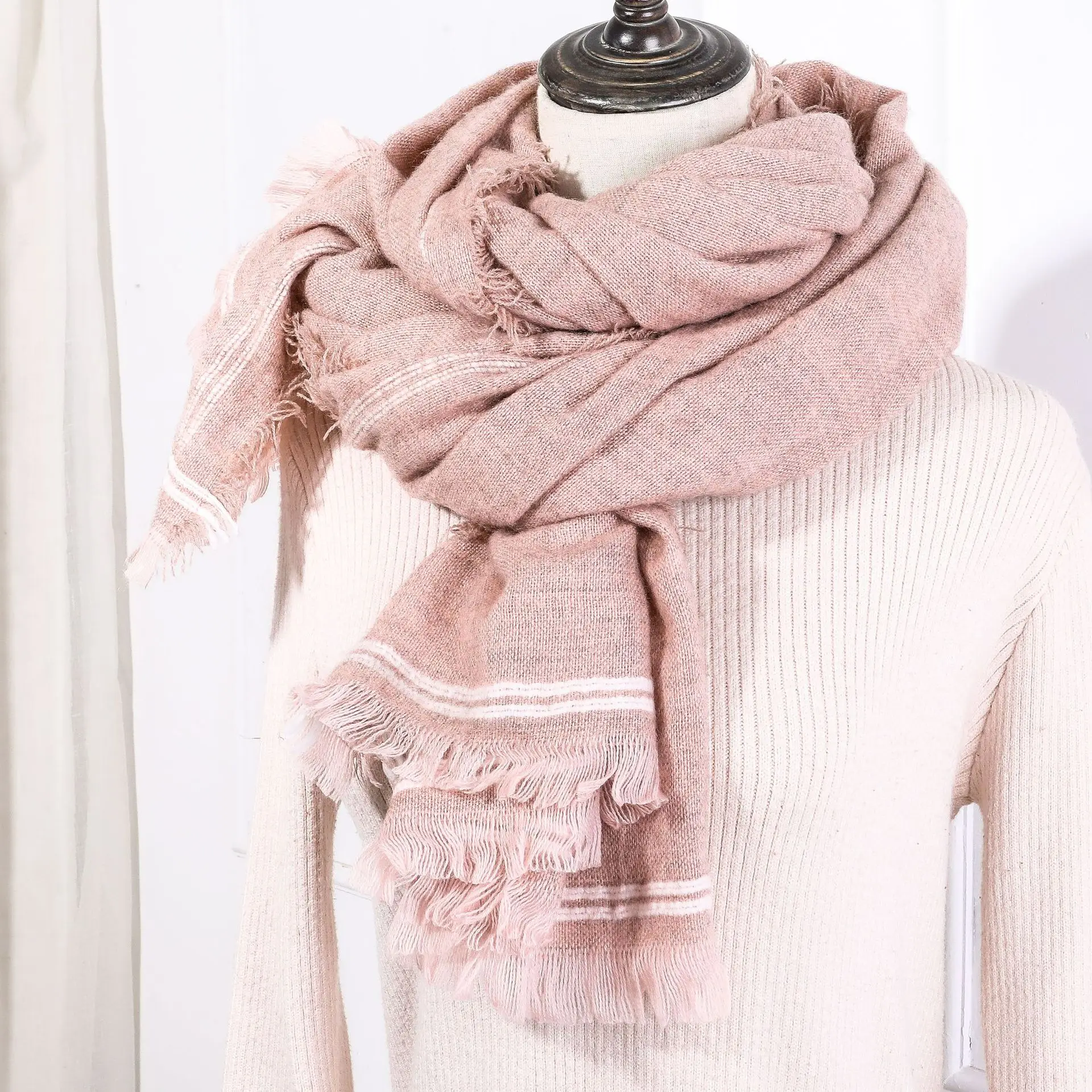

Manufacturers Wholesale Customizable Autumn & Winter Shawl Korean-style Multi-functional Faux Cashmere Plain Color Bordered Desi