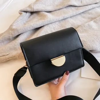 

New single shoulder diagonal bag lock female bag retro 2020 bag wide shoulder strap small square bag purses women bag