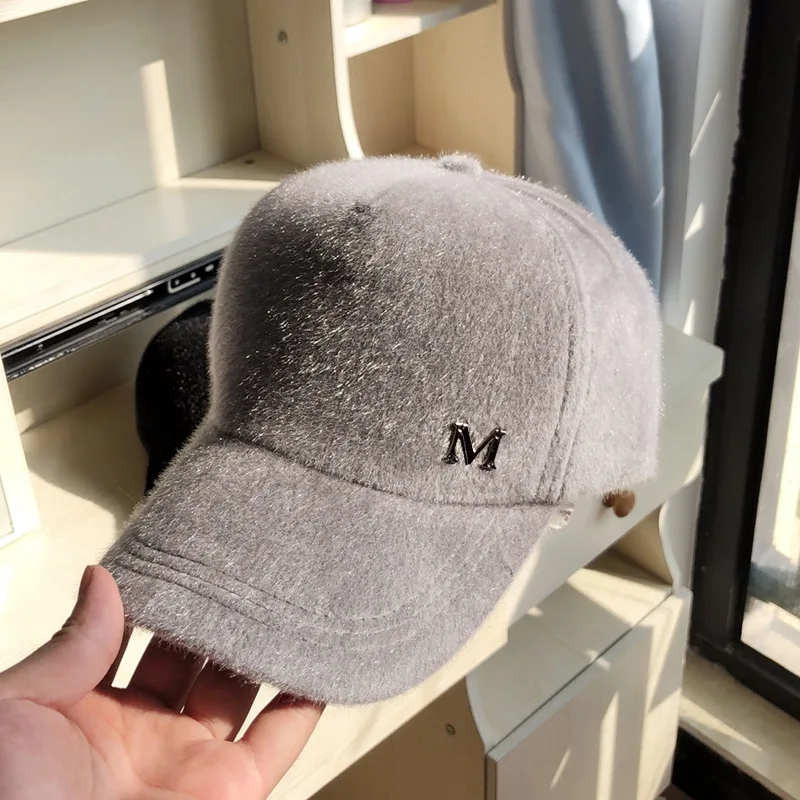 Winter Ladies Fur Ball Hat Letter M Baseball Cap Retro Sports Caps Women Curved Fitted Washed Vintage Hat