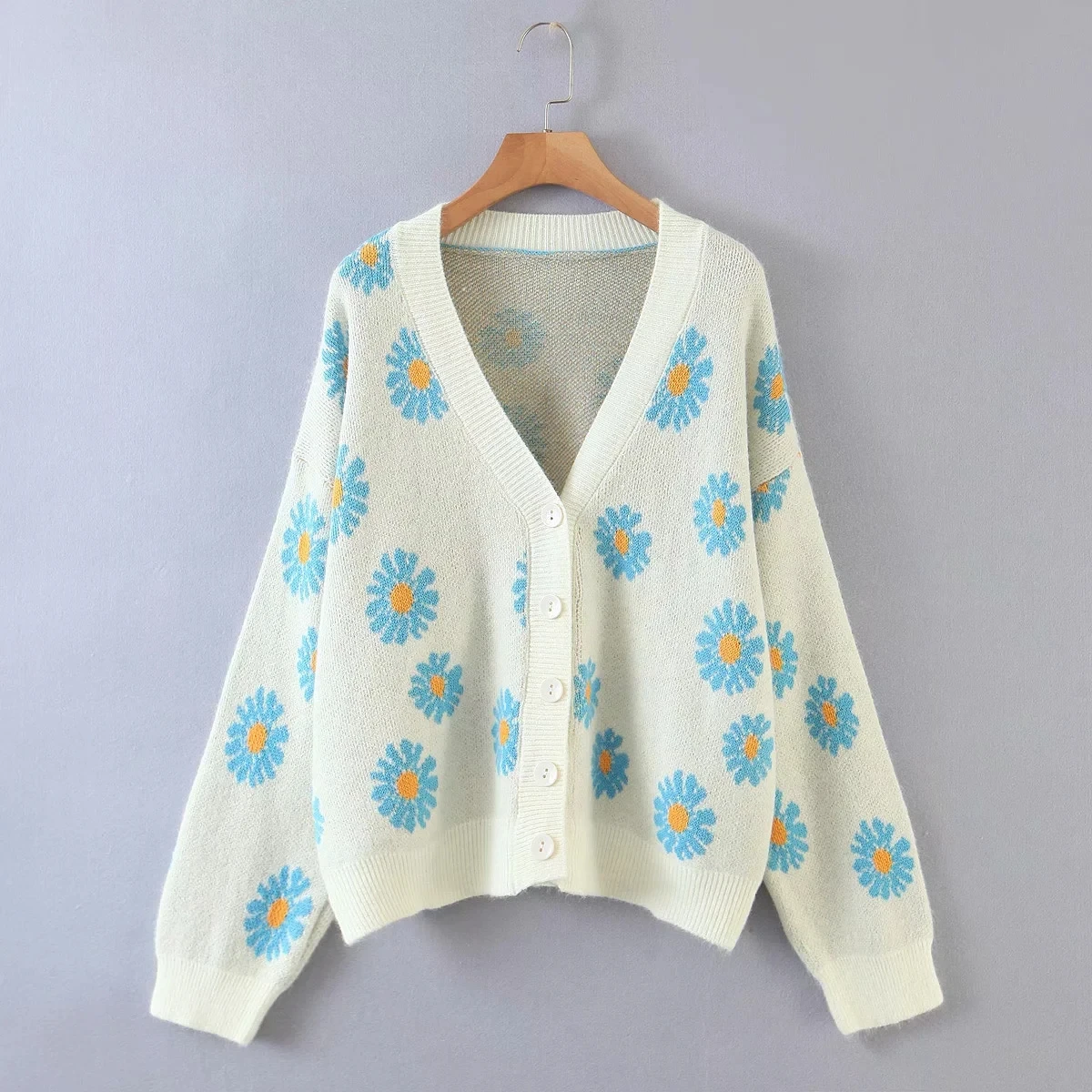 2021 new Women's Little Daisy Sweater Cardigan Top, Casual Long Sleeve V Neck Floral Print Loose Knit Coat dropshipping 1
