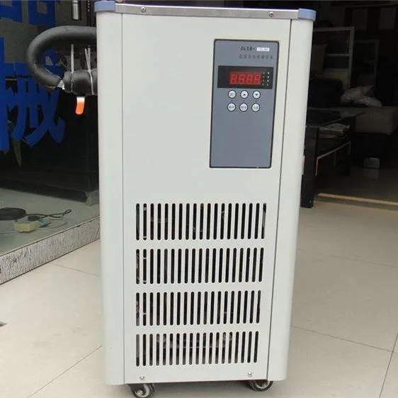 RE-2000E 2L LED display laboratory distillation rotary vacuum evaporator
