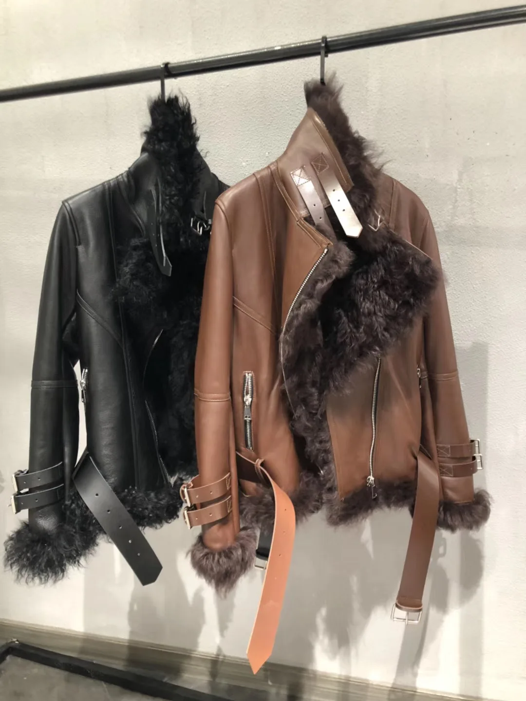 Пальто из натурального меха для женщин, зимняя куртка из натуральной овечьей кожи, новинка, Модная стильная женская одежда