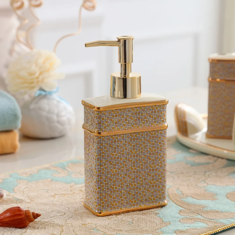 HTB1LpgsJQvoK1RjSZPfq6xPKFXaS