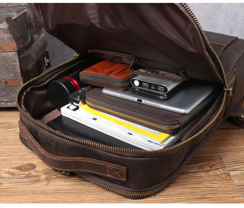 Pockets Show and Large Capacity of Leather Backpack