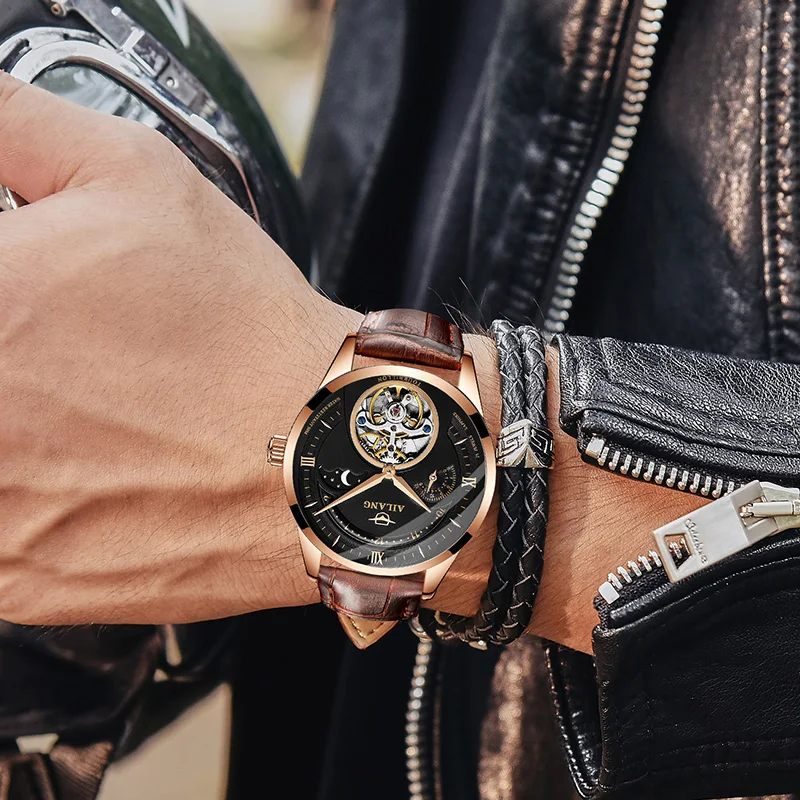 

2019 New Watch Men's Machinery Watch Automatic Special Soldier Hollow-out Leather Belt Fashion Waterproof Watch