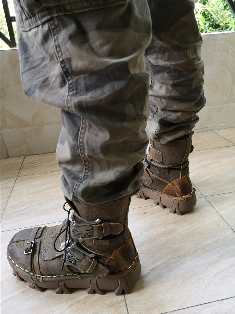 Мужские Винтажные и уникальные ботильоны из натуральной кожи в байкерском стиле; армейские ботинки с черепом