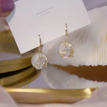 

Shiny Side New Accessories Crystal Animal Stud Earrings for Women Simple Style Elegant Shell Geometric Gift Earrings