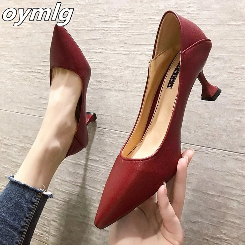 comfortable pointed toe heels