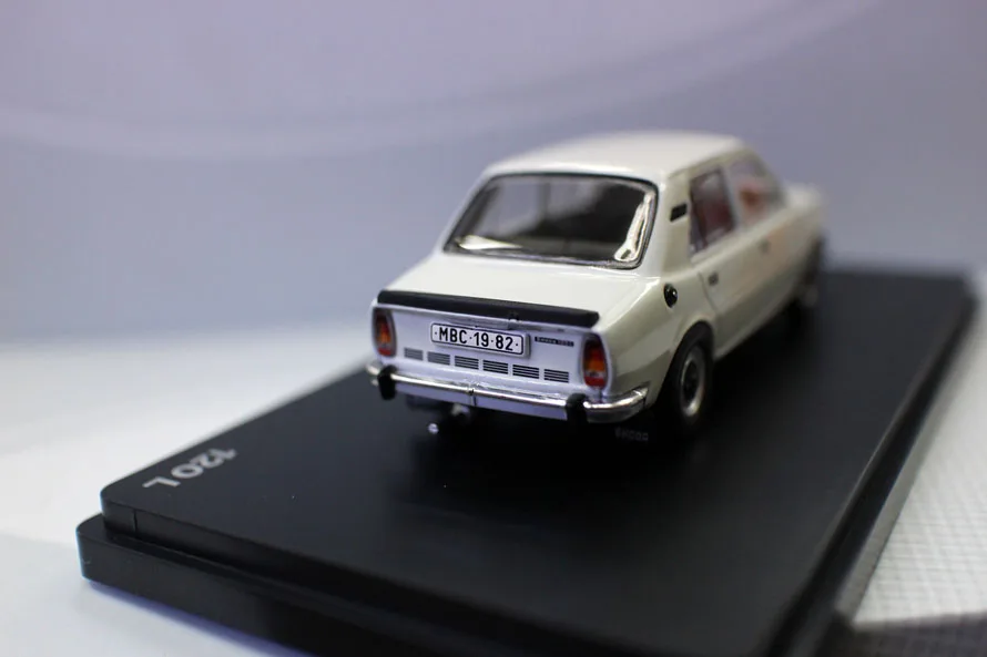 Abrex 1:43 масштабная модель автомобиля Skoda 120L для коллекционного подарка|Наземный