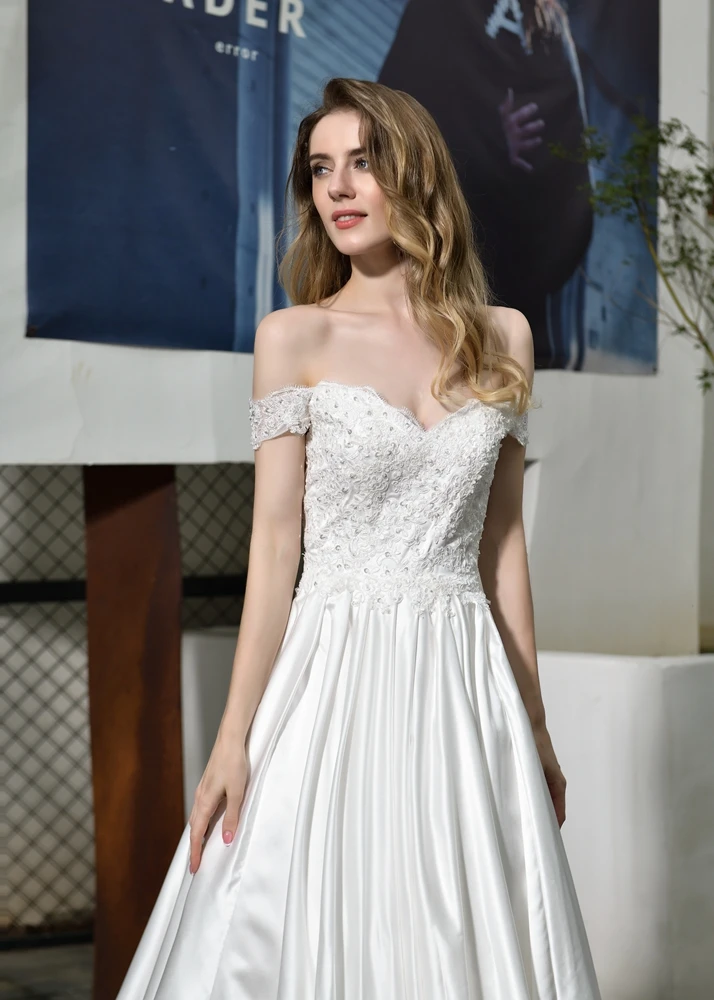 Свадебные платья цвета слоновой кости белые vestido de атласная Кружевная аппликация расшитая бисером и блестками плиссированные Свадебные платья с открытыми плечами со шлейфом