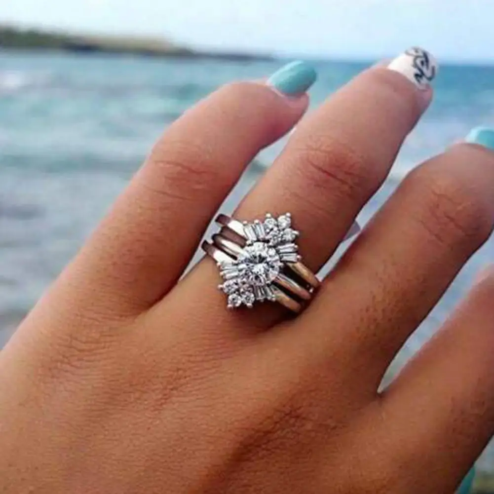 

Hollow Three-layer Zircon Ladies Ring 2019 Explosion Accessories Fashion Wild Ring Hand Jewelry Hollow Three-layer Zircon Ladies
