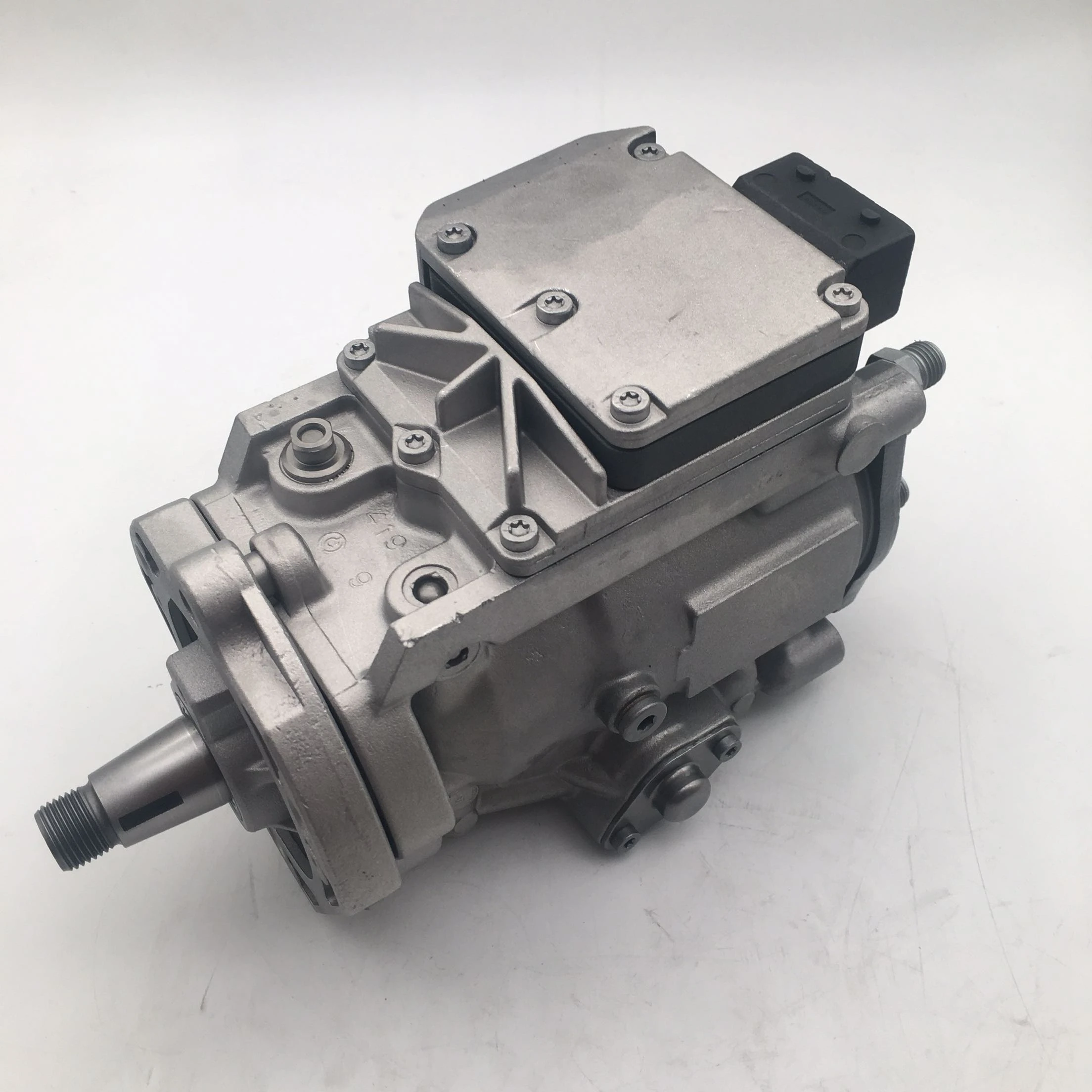 16700VG100 FUEL INJECTION PUMP NISSAN ZD30 DTi LTR