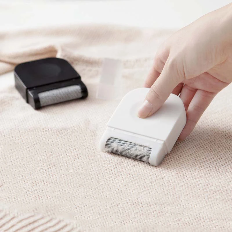 

1pc Portable Manual Fuzz Cloth Pill Lint Remover Mini Wool Sweater Fabric Shaver Trimmer Hand Operated Sweater Removing Device