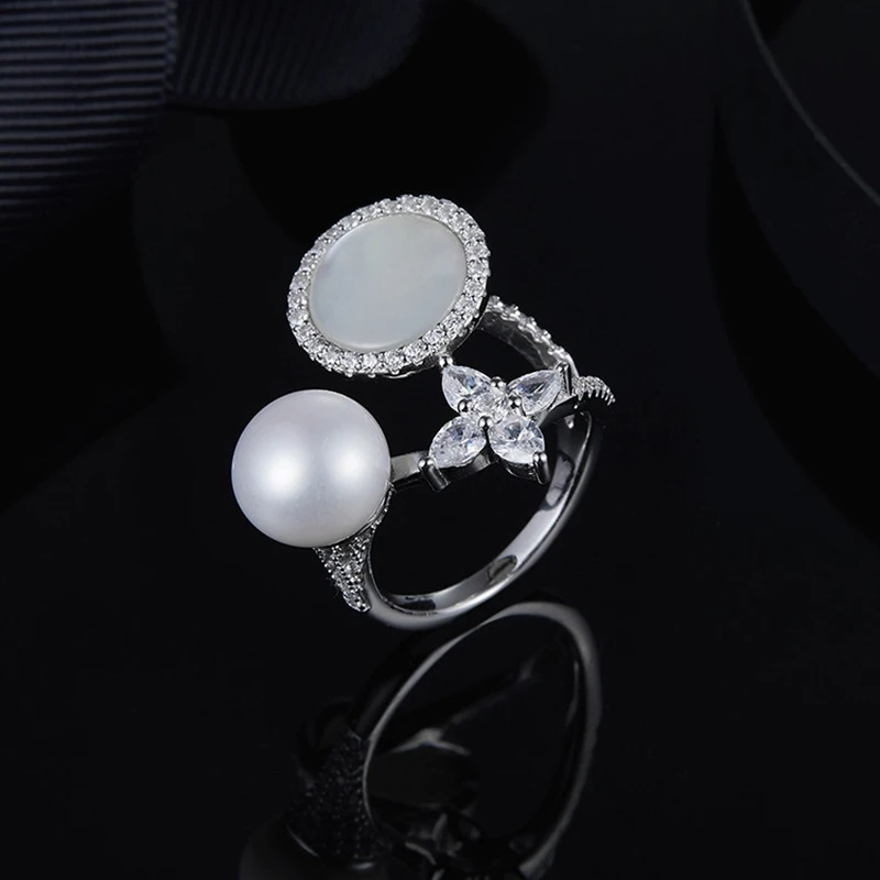 12360546357_608711273